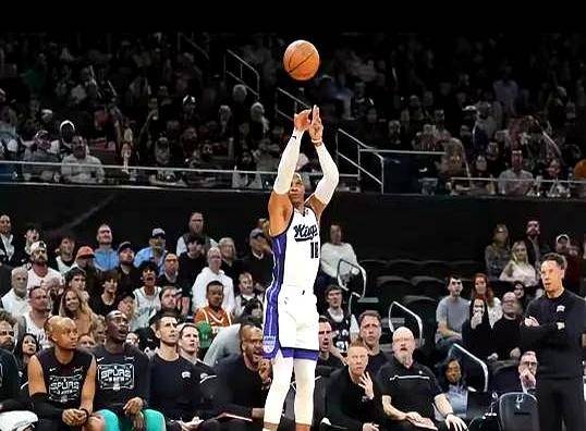 赛后萨克拉门托国王止住颓势——全明星赛节点到来；质疑声仍在；身体对抗强度拉满的简单介绍-爱游戏